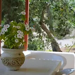 Porticello ヴィエステ